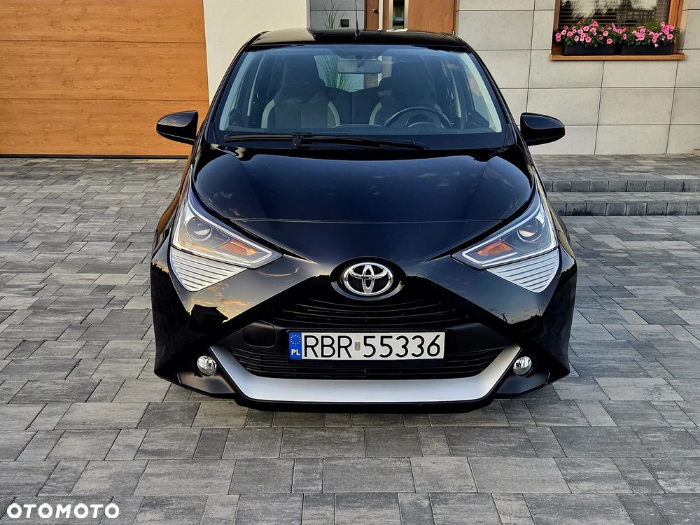 Toyota Aygo x.shift x-play connect - 9