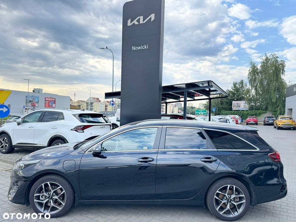 Kia Ceed 1.6 GDI PHEV Business Line DCT - 3