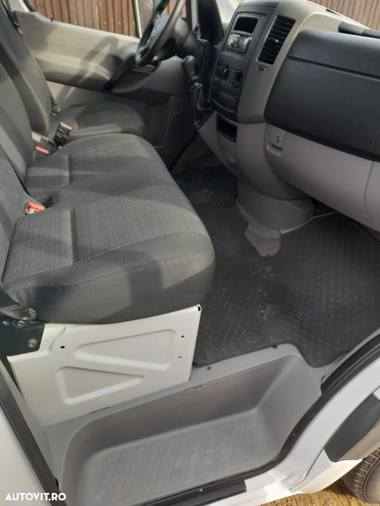 Mercedes-Benz Sprinter - 12
