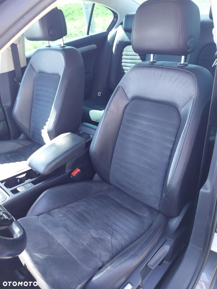 Volkswagen Passat 2.0 TDI BMT Highline DSG - 12