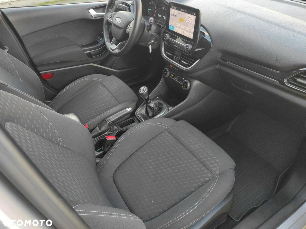 Ford Fiesta - 22