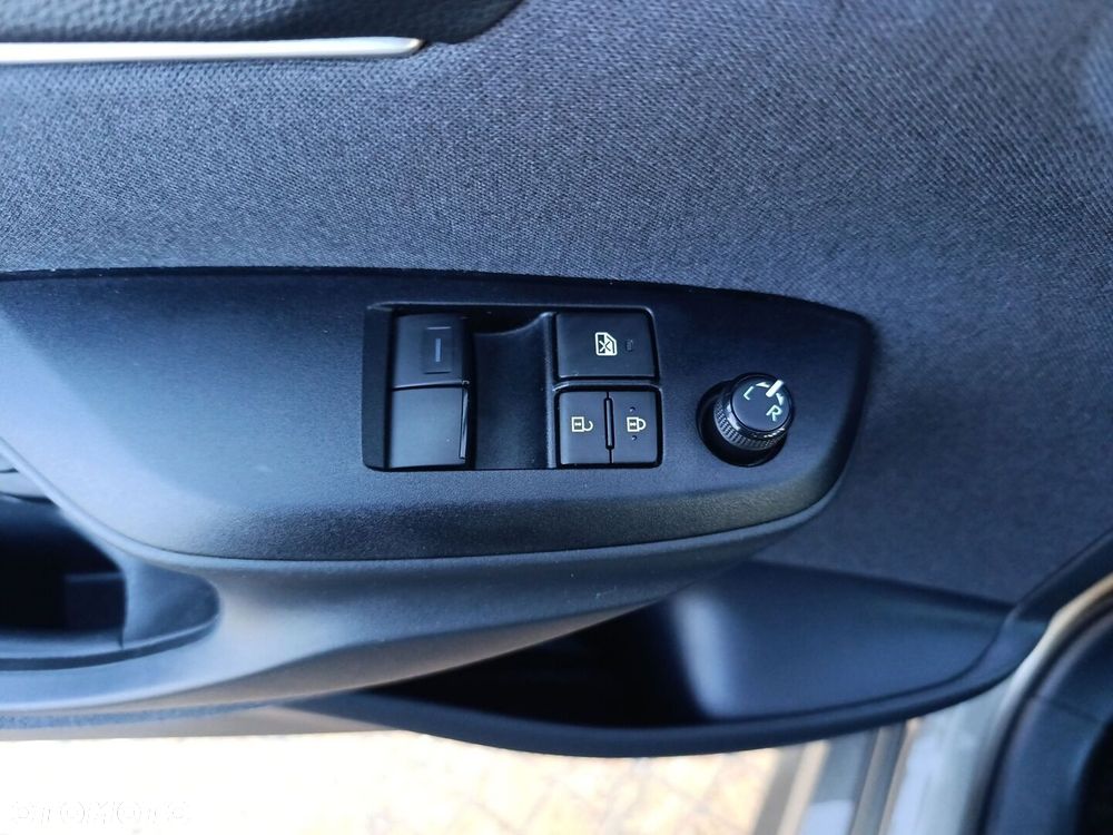 Toyota Yaris 1.5 Comfort - 25
