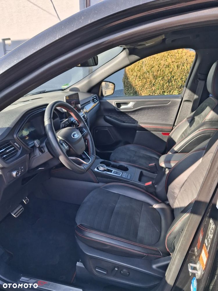 Ford Kuga 2.0 EcoBlue 4x4 ST-LINE - 23