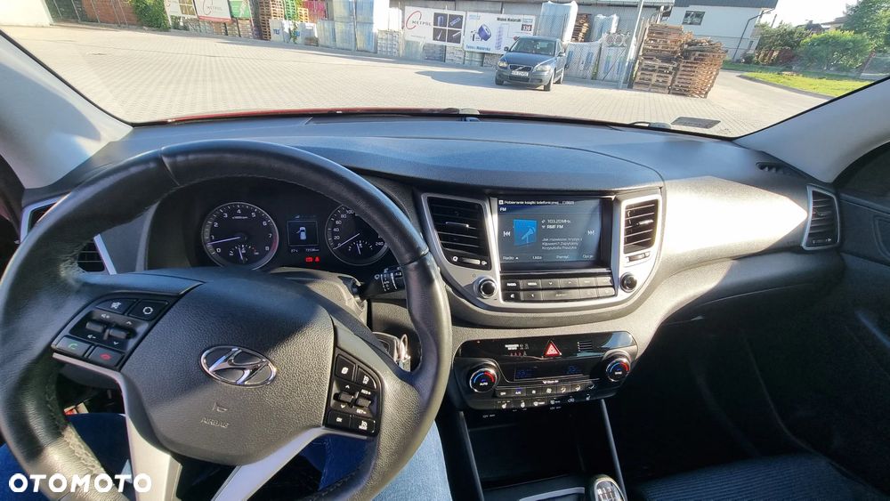 Hyundai Tucson 1.6 GDI BlueDrive Comfort 2WD - 11