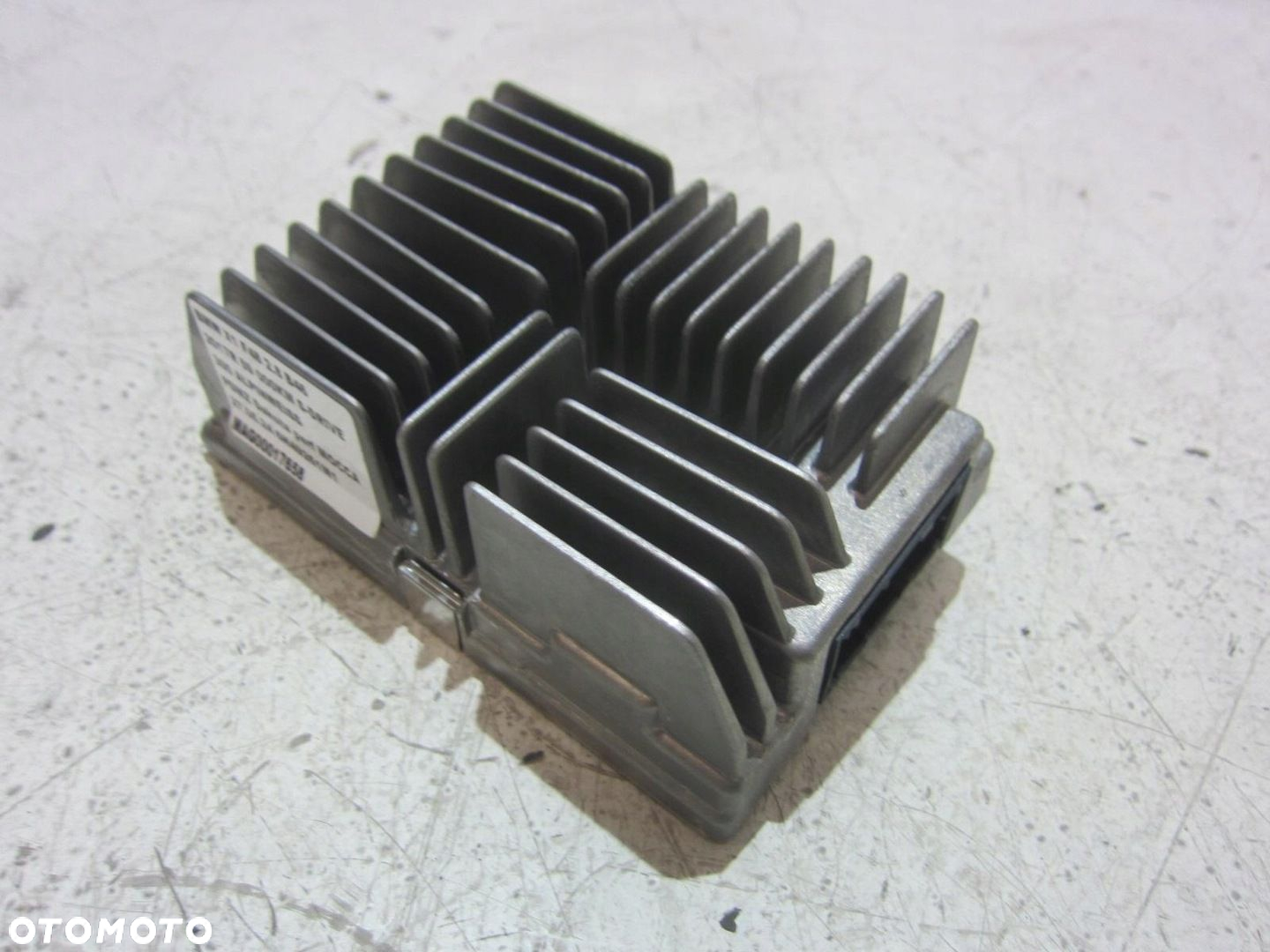 BMW X1 F48 B46 F39 WZMACNIACZ HIFI 9387656 65122622761 65129387656 - 5