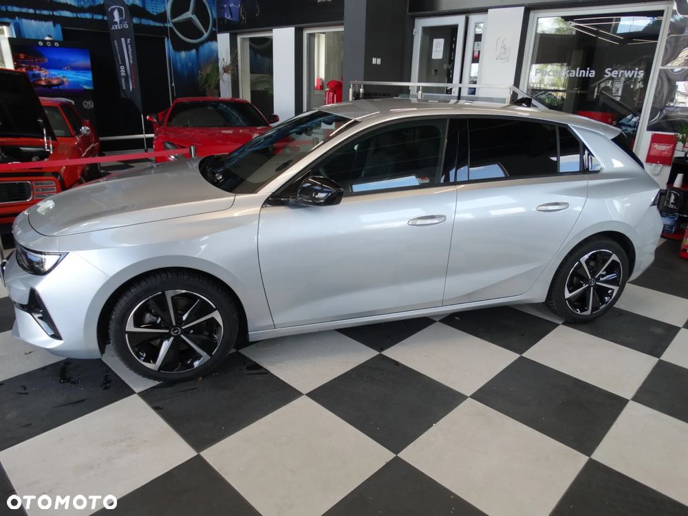 Opel Astra 1.5 D Automatik Ultimate - 10