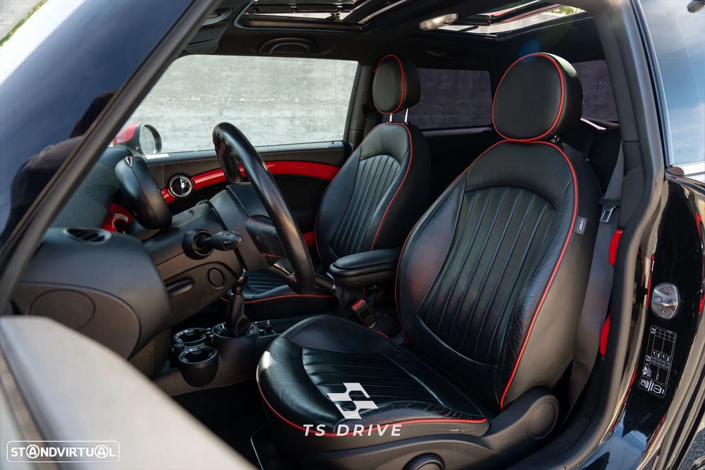 MINI 3 Portas John Cooper Works - 8