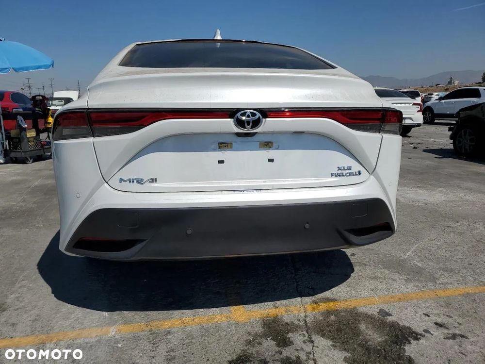 Toyota Mirai - 12