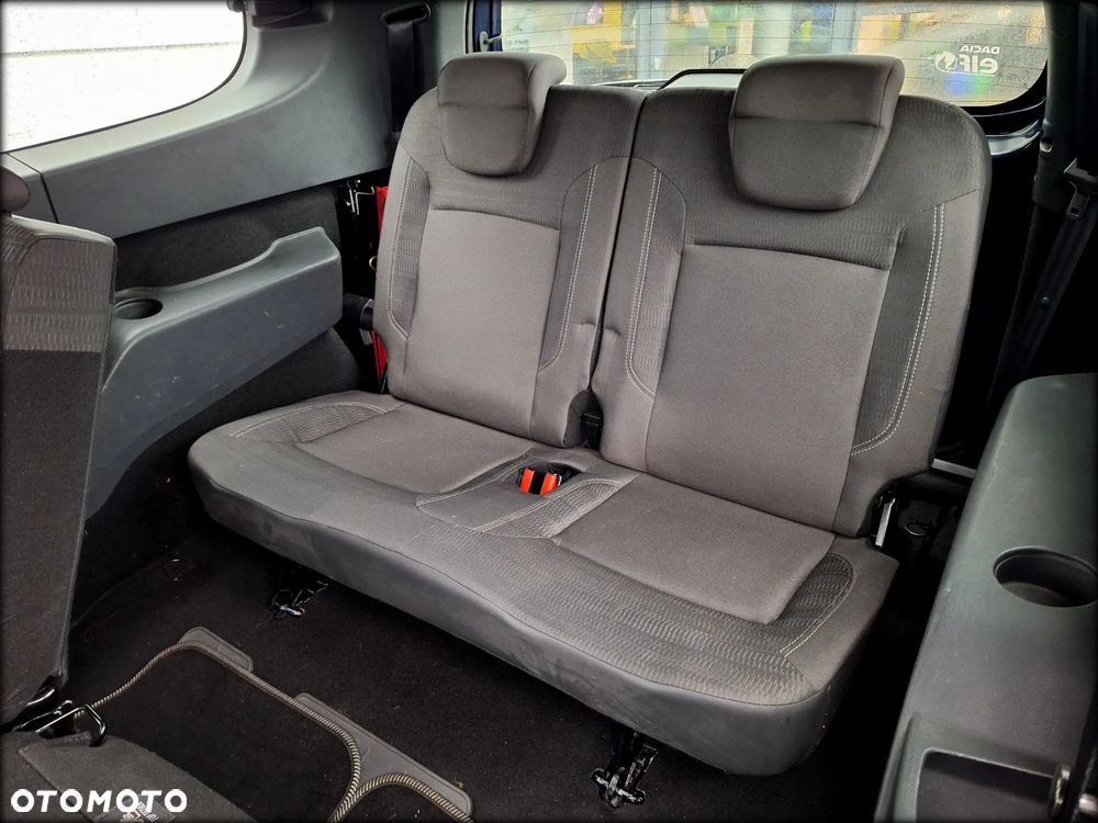 Dacia Lodgy 1.6 Laureate - 6