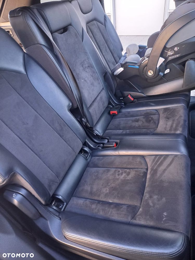Audi Q7 - 35