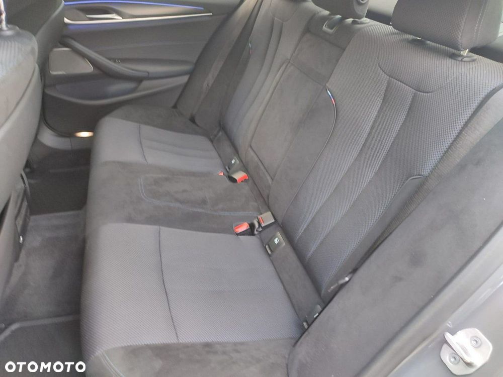BMW Seria 5 - 31