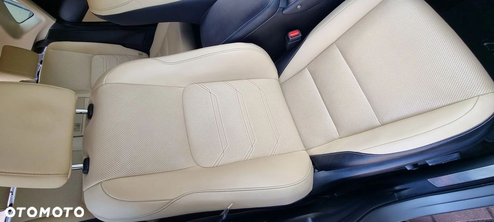Lexus NX 300h Prestige AWD - 23