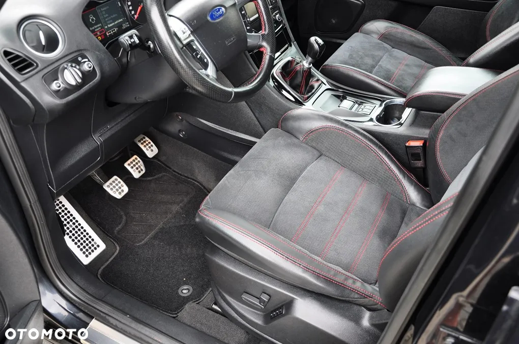 Ford S-Max 2.2 TDCi DPF Titanium X - 33