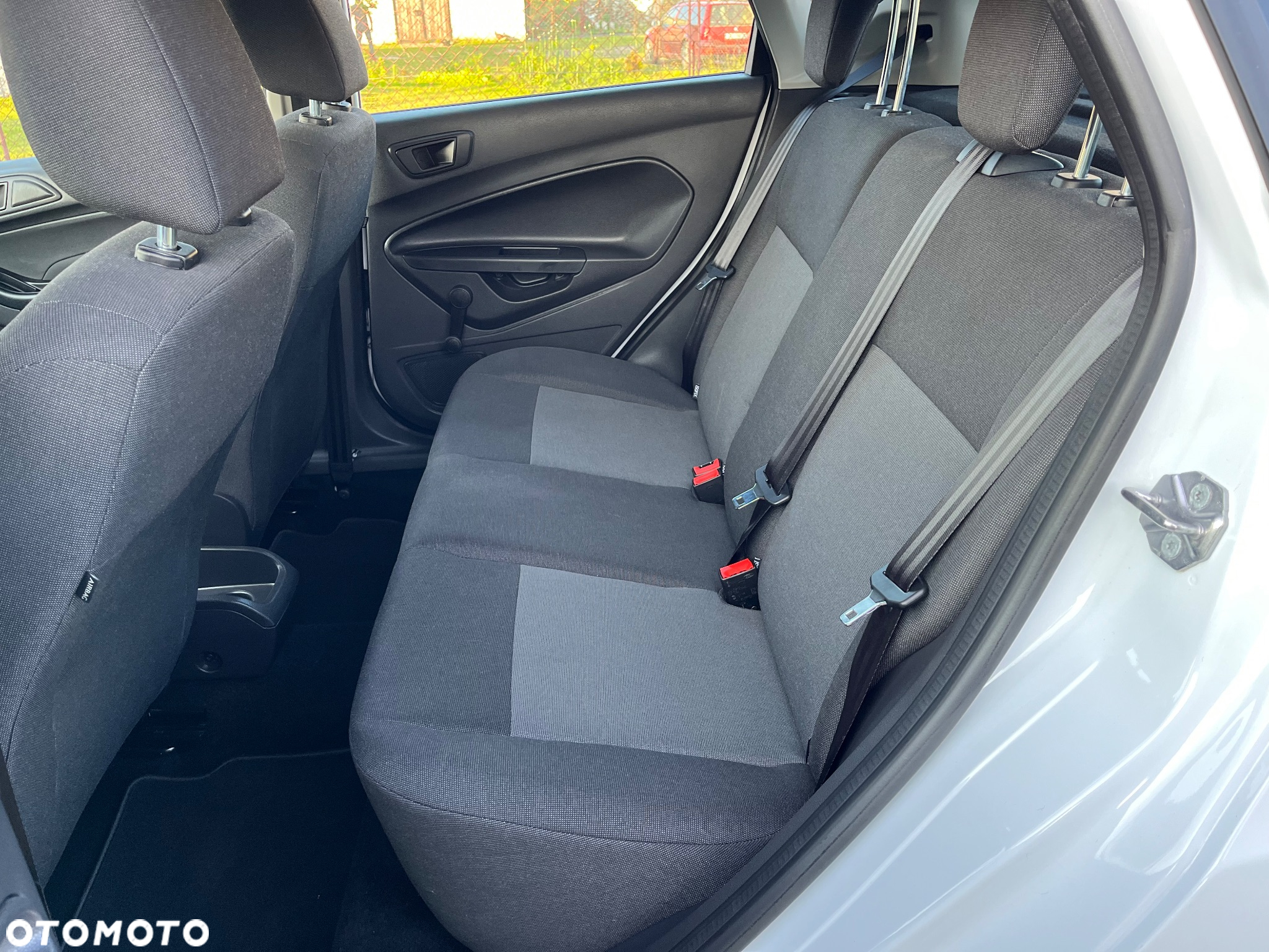 Ford Fiesta 1.25 Ambiente - 32