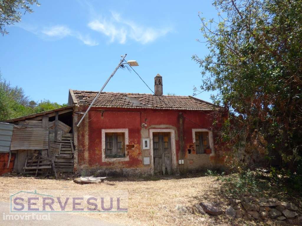 Casa antiga para restaurar em terreno de 7040m2 com vista Rio , loc... - Grande imagem: 4/20