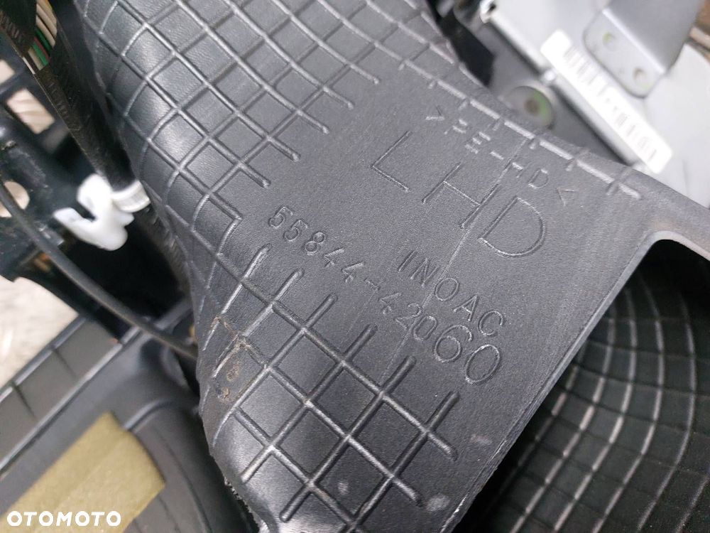 ZESTAW AIRBAG POSTRZAŁOWY KOKPIT TOYOTA RAV4 II - 24