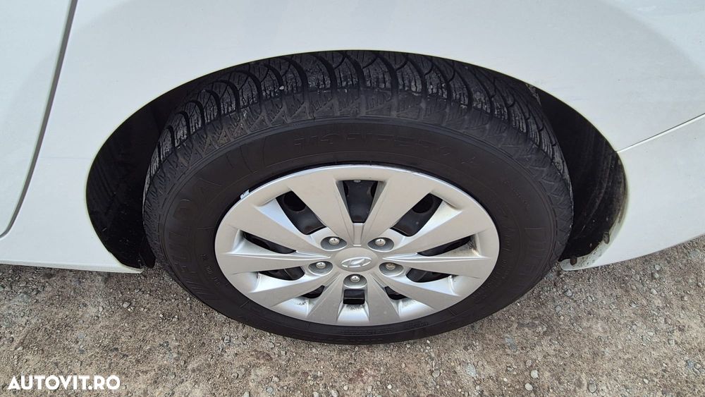 Hyundai i30 blue Kombi 1.6 CRDi Trend - 22