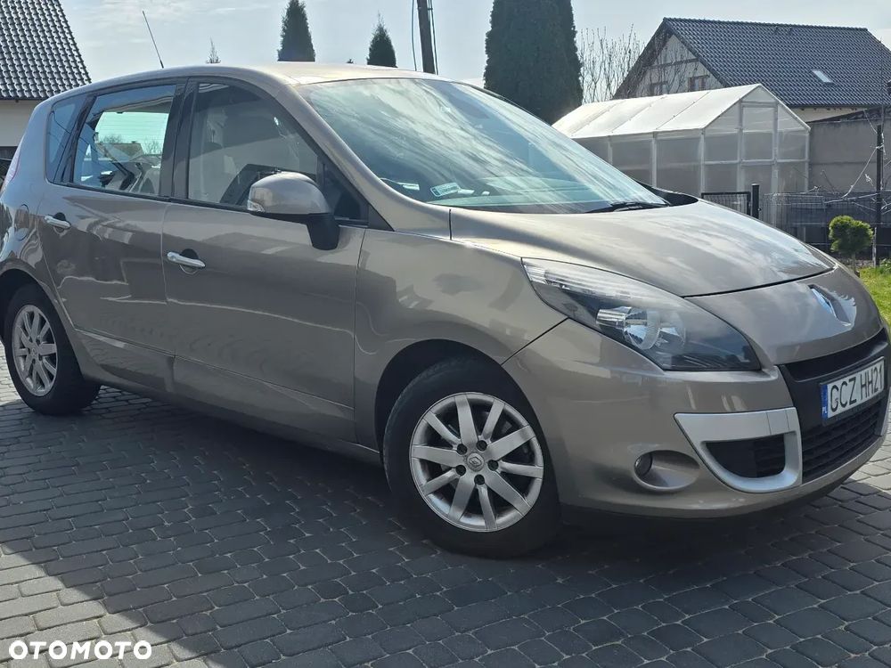 Renault Scenic 1.5 dCi Confort Privilege - 1