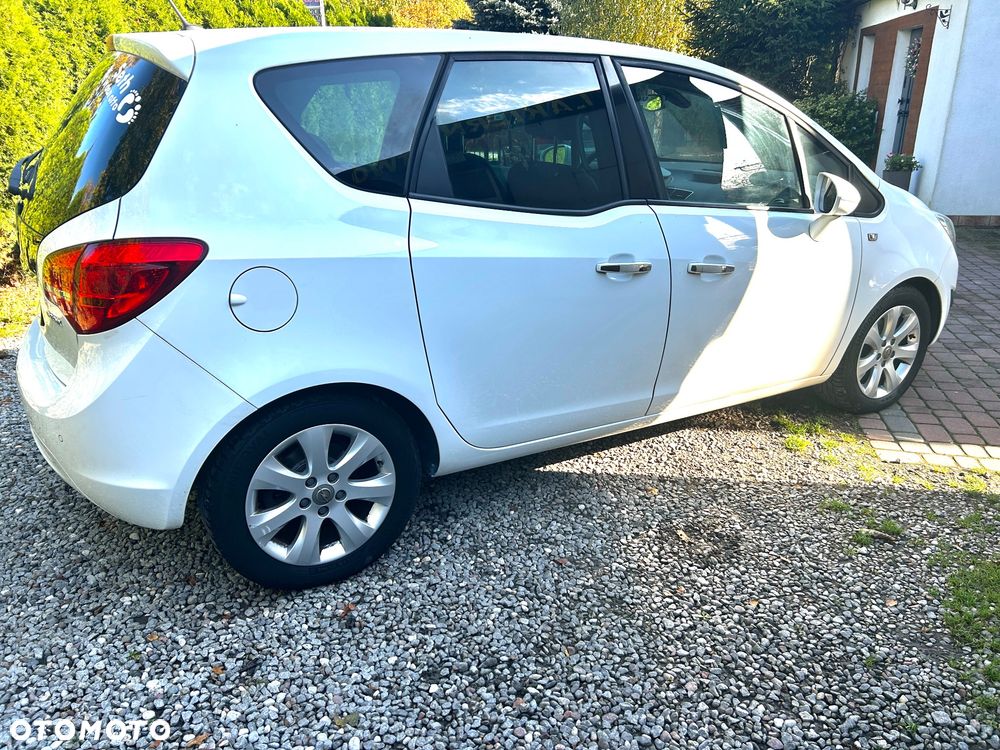 Opel Meriva - 10