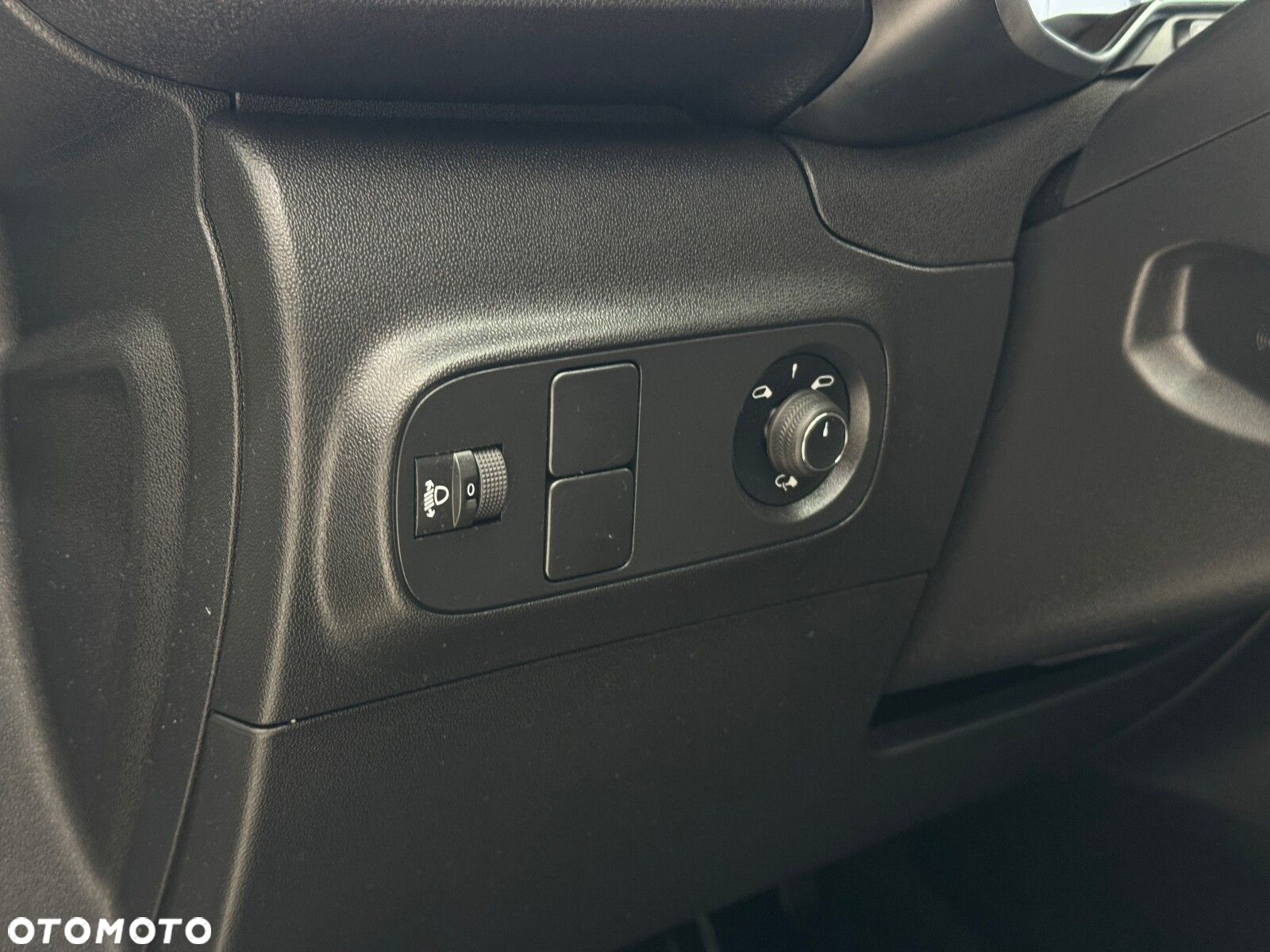 Citroën C3 1.2 PureTech Max EAT6 - 21