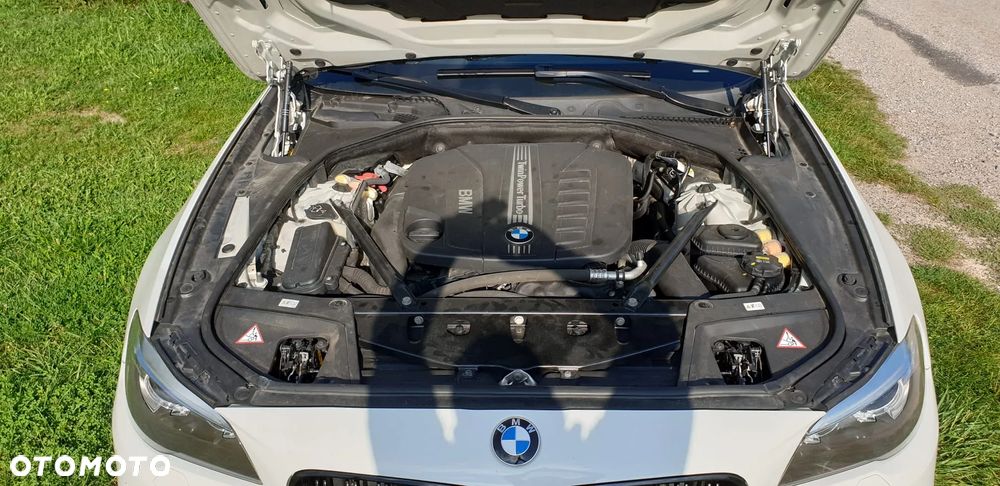 BMW Seria 5 530d xDrive Touring Sport-Aut Luxury Line - 8