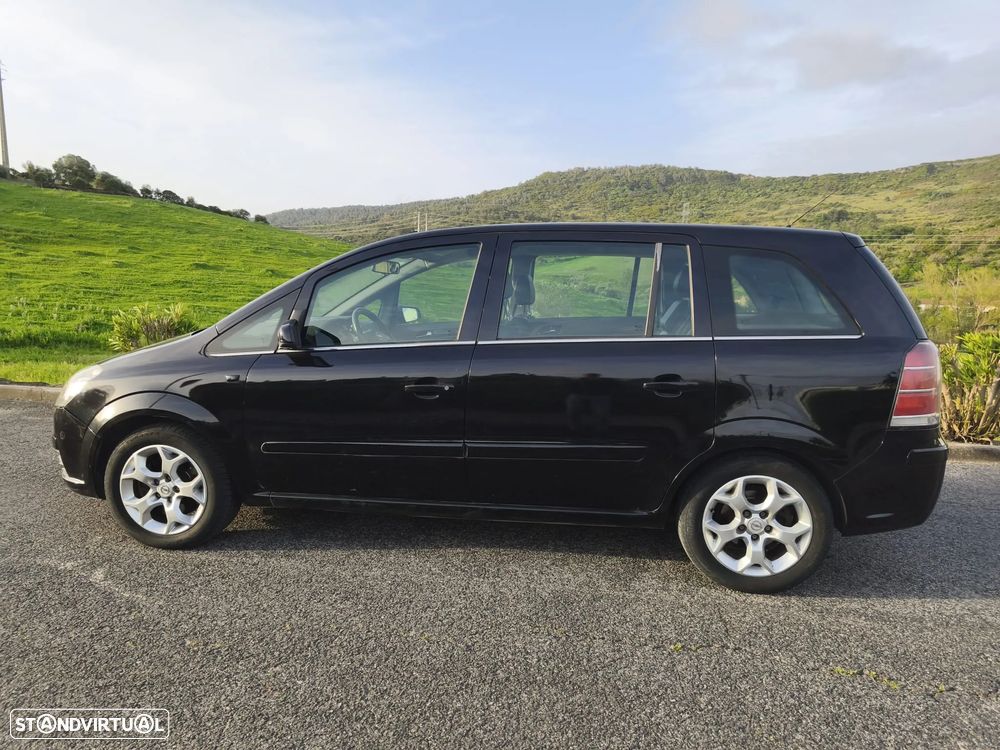 Opel Zafira 1.9 CDTI Cosmo - 4