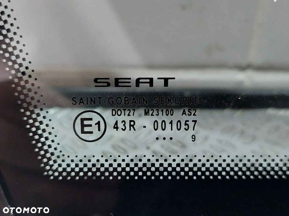 SZYBKA KAROSERYJNA PRAWA SEAT ALTEA R2009 NR 5P0845412 - 2