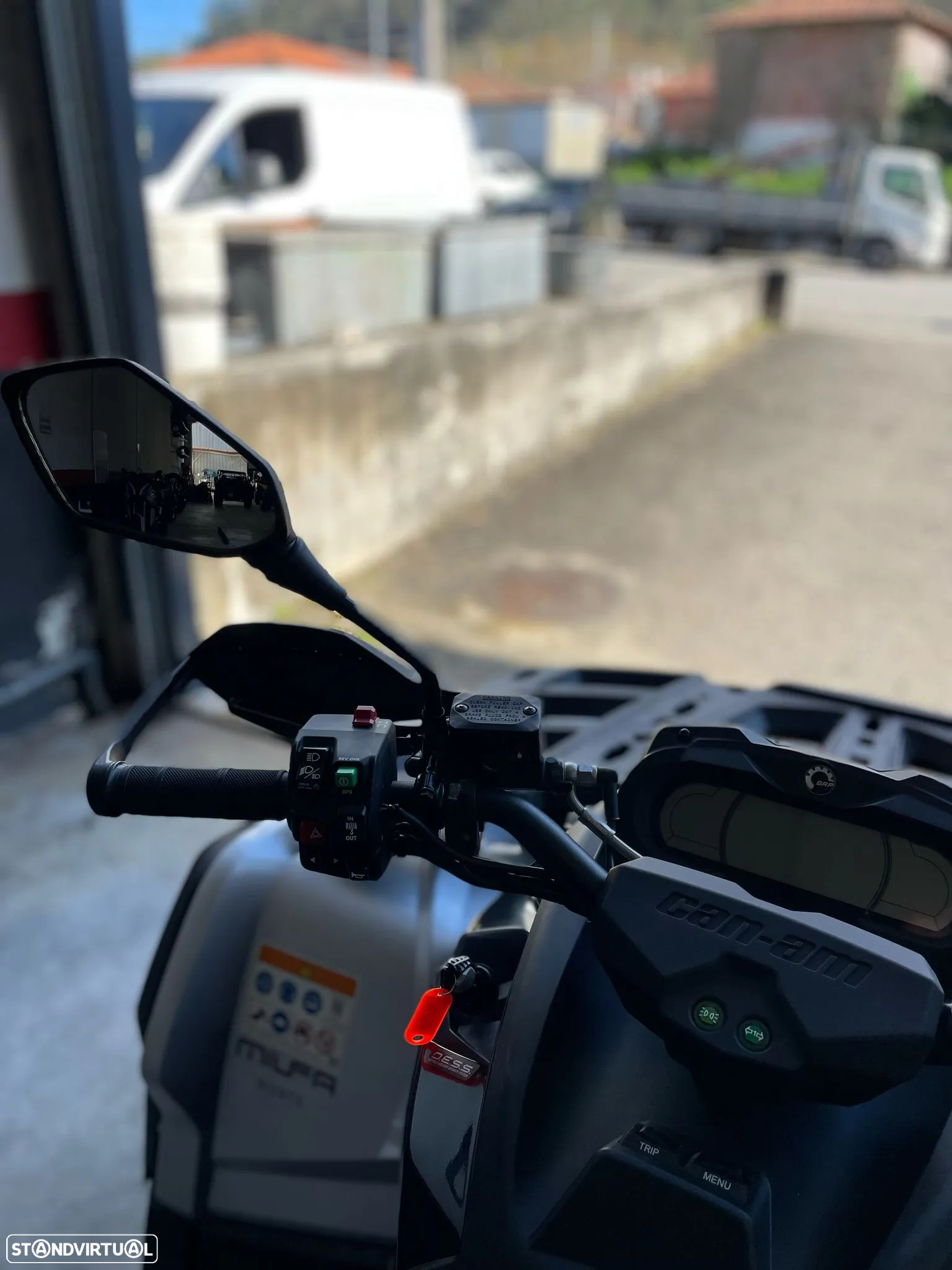 Can-Am Outlander Max 1000 XT-P (Viatura de Serviço) - 17