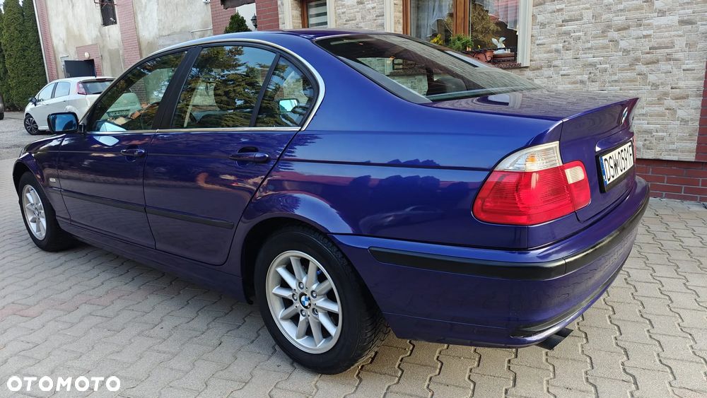 BMW Seria 3 318 Ci Edition Lifestyle - 4