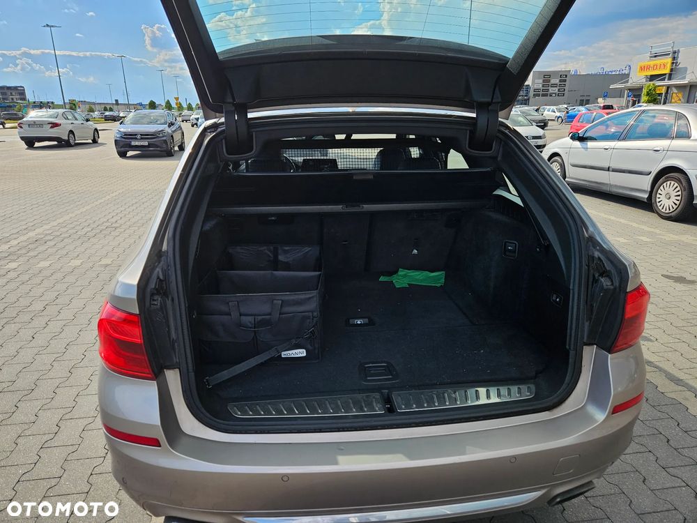 BMW Seria 5 540i xDrive Luxury Line - 8