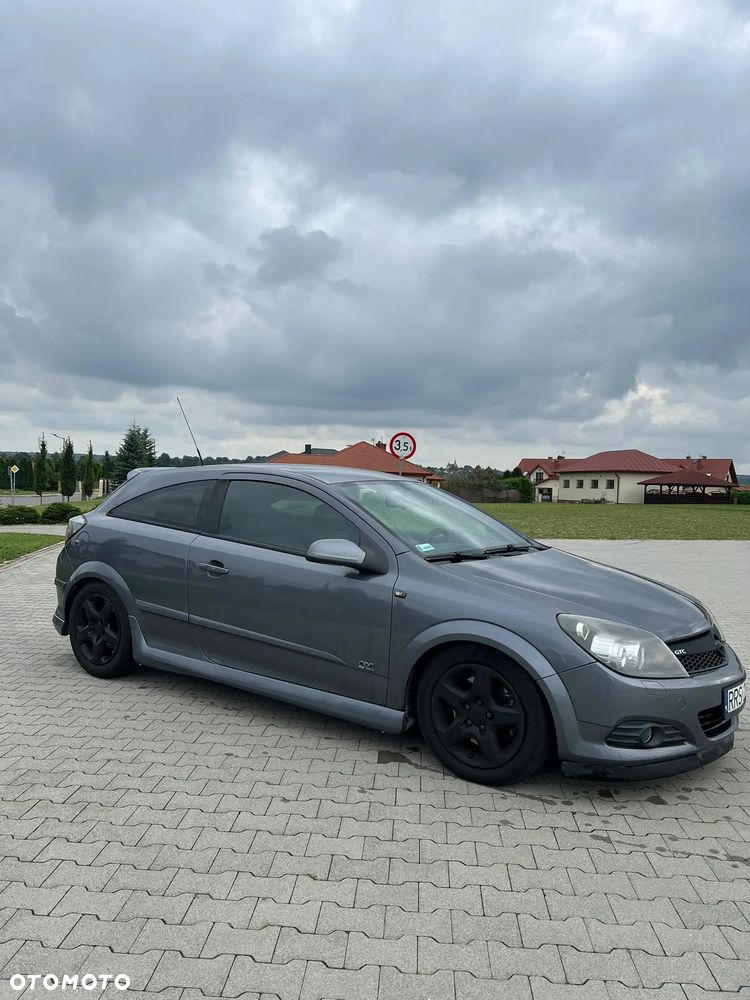 Opel Astra 1.9 CDTI Sport - 1