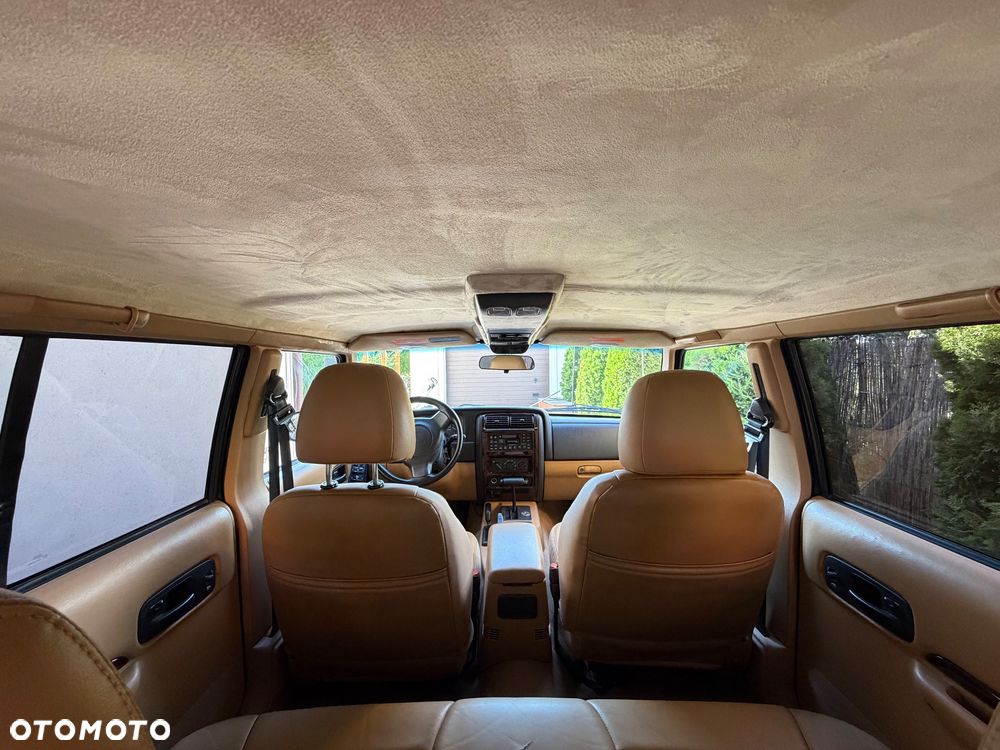 Jeep Cherokee - 8