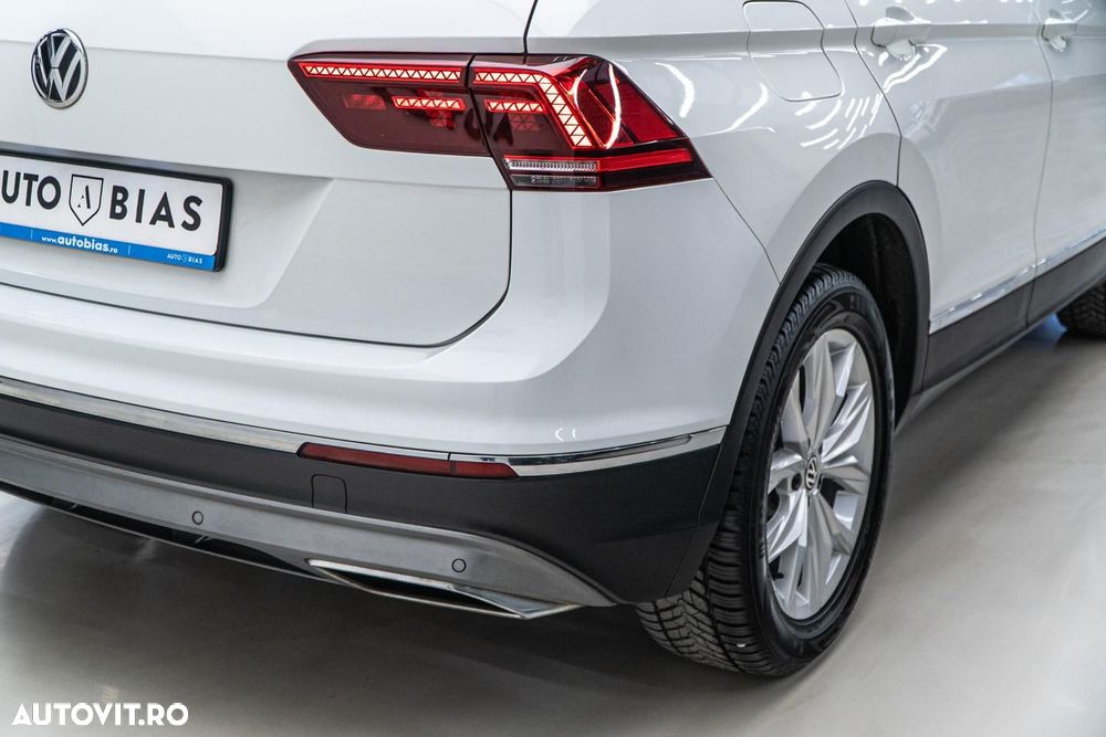 Volkswagen Tiguan 2.0 TSI 4Motion (BlueMotion Technology) DSG Highline - 37