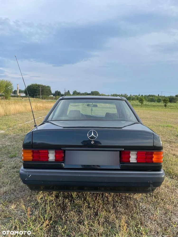 Mercedes-Benz W201 (190) - 5