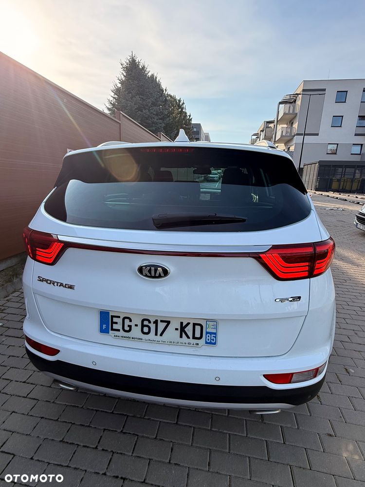 Kia Sportage 2.0 CRDI M 2WD - 11