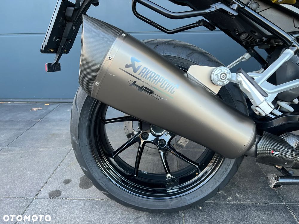 BMW R - 19