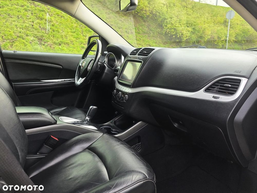 Fiat Freemont 2.0 Multijet Black Code AWD - 27