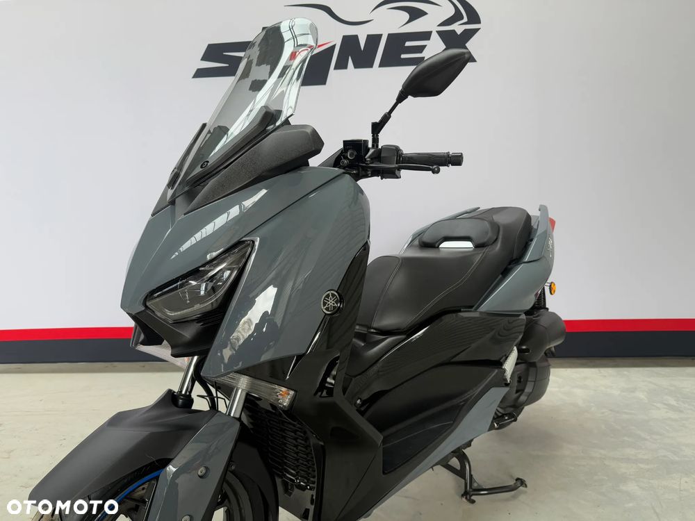 Yamaha X-max - 12