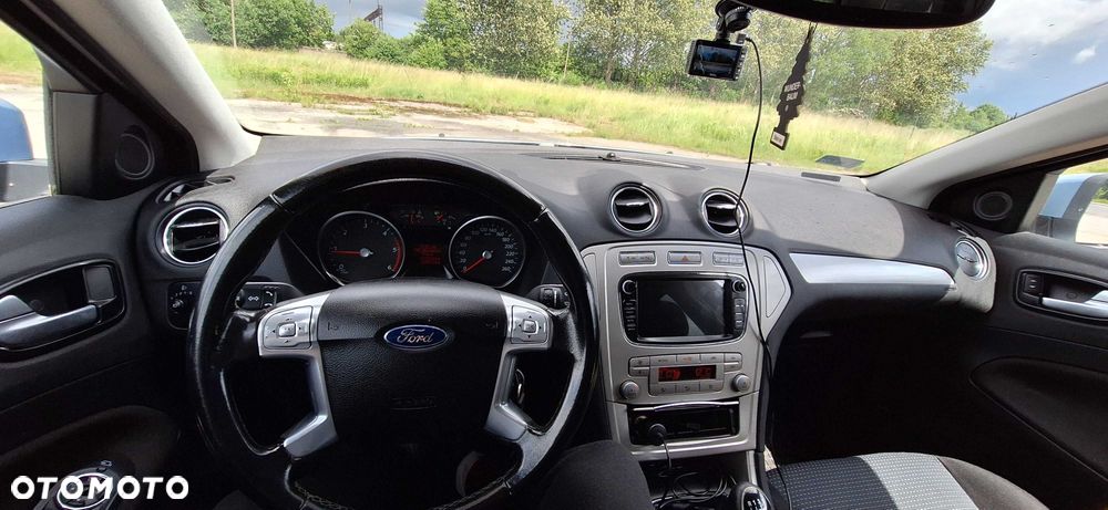 Ford Mondeo - 7