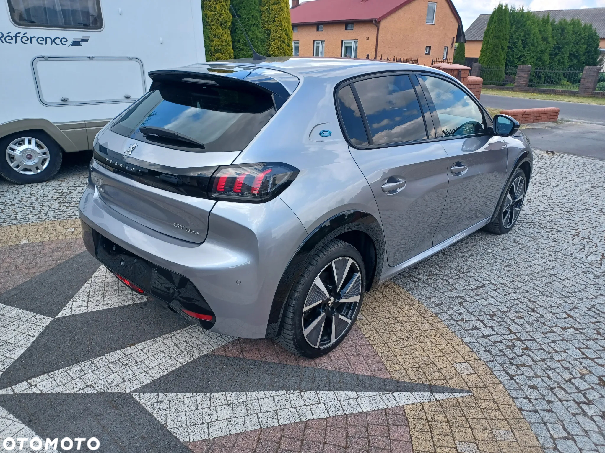 Peugeot 208 e-208 GT Line - 6