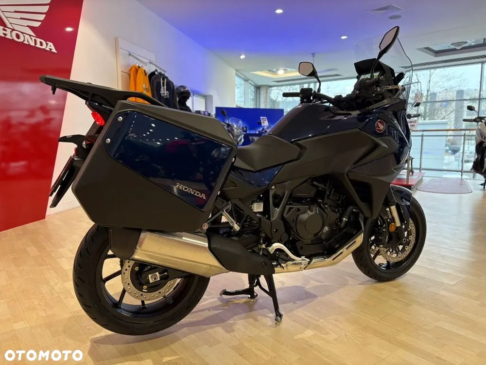 Honda NT - 7