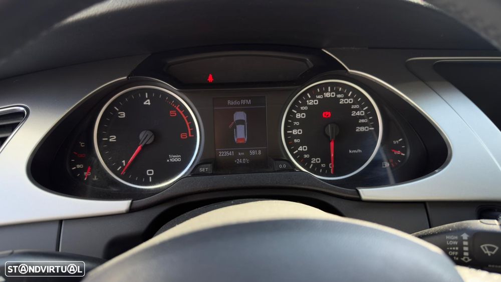 Audi A4 Avant 2.0 TDI Sport PRT - 13