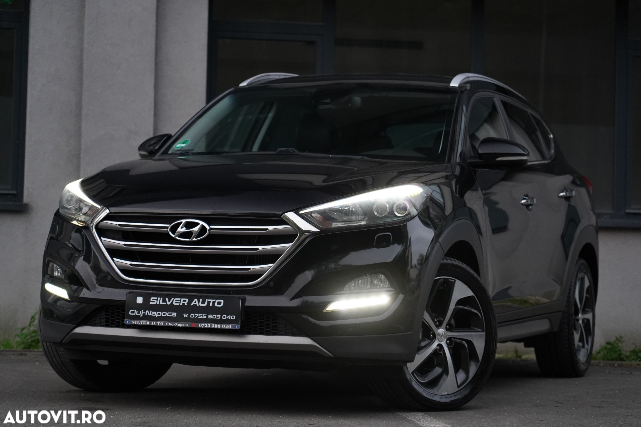 Hyundai Tucson 2.0 CRDI 4WD 6MT Luxury Pack+ - 18