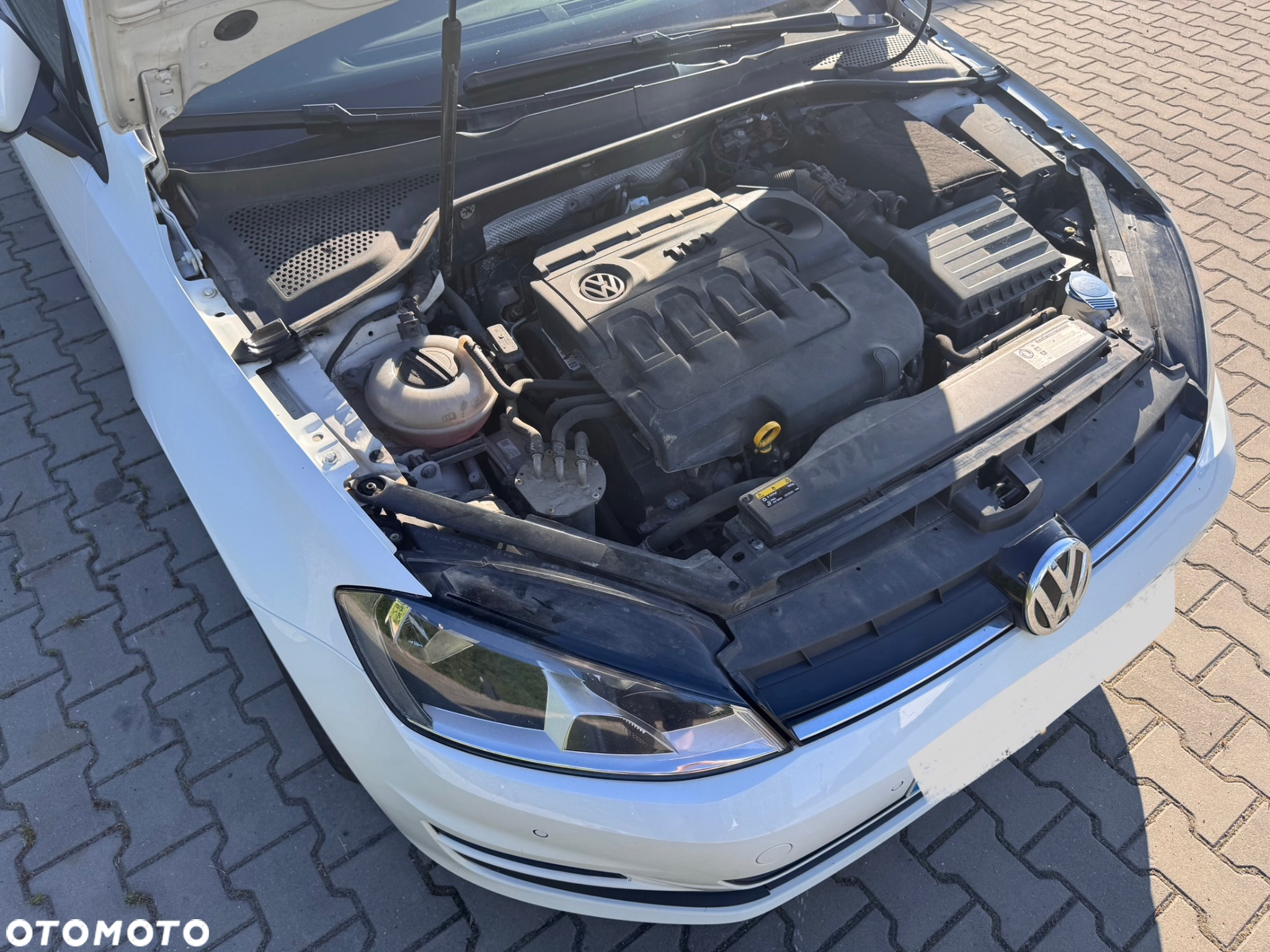 Volkswagen Golf 1.6 BlueTDI Comfortline - 19