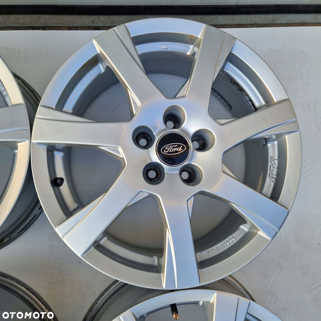 Ford Mondeo Focus C MAX S MAX TOURNEO CONNECT 5X108 17 ET45 - 6