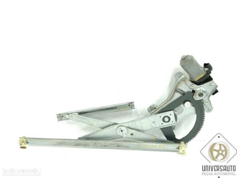ELEVADOR DE VIDRO FRONTAL DIREITO CHEVROLET AVEO / KALOS FASTBACK 2012 - 1