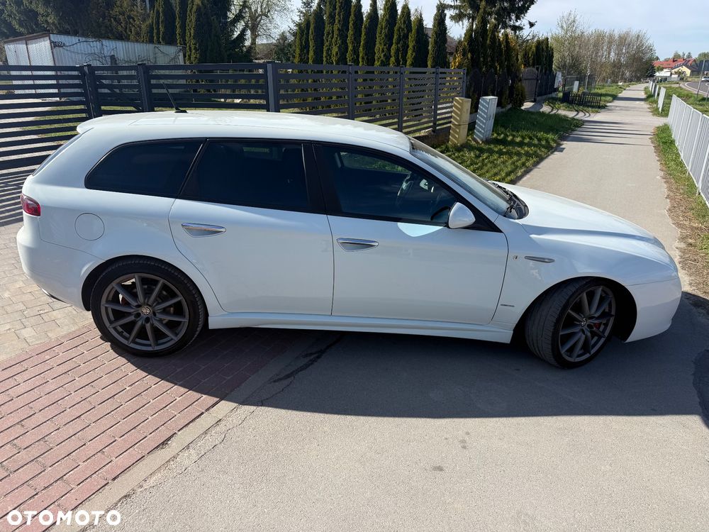 Alfa Romeo 159 2.4 JTDM 20V DPF Q4 ti - 17
