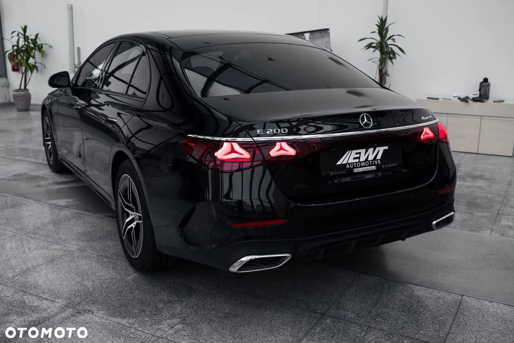 Mercedes-Benz Klasa E 200 mHEV 4-Matic AMG 9G-Tronic - 7