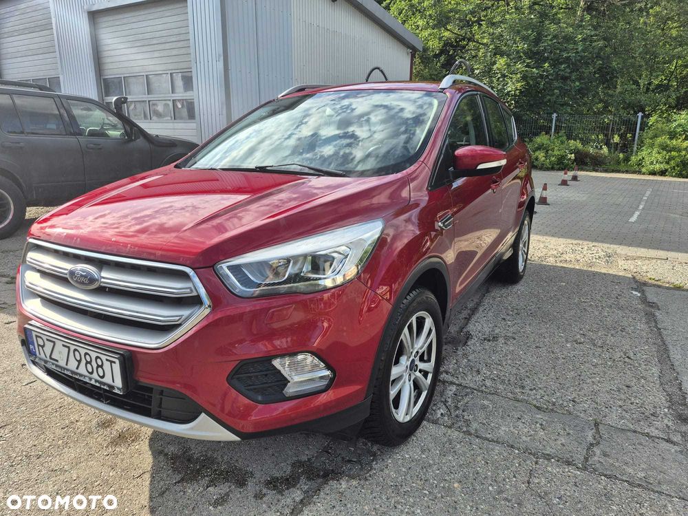 Ford Kuga - 1