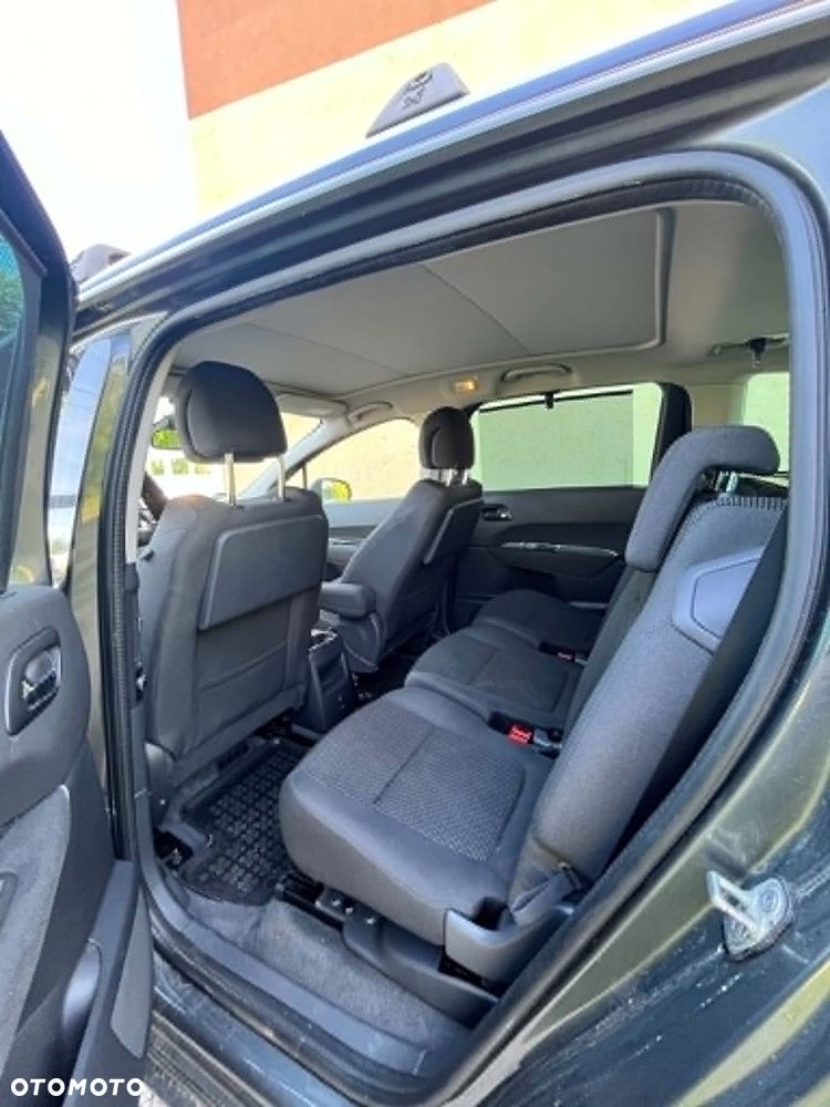 Peugeot 5008 2.0 HDi Active 7os - 8